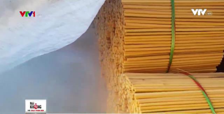 Các bó đũa được ủ và sấy lưu huỳnh
