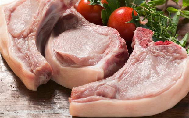Thu hồi 1 tấn thực phẩm từ thịt lợn nghi nhiễm khuẩn tụ cầu