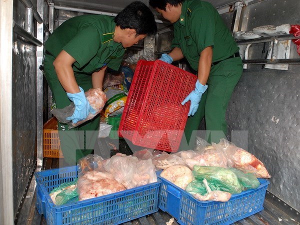 Hãi hùng 700 kg bì lợn thối suýt lên mâm cơm Việt