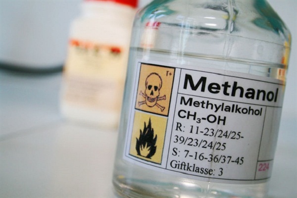 Cồn công nghiệp - Methanol là một chất độc bị cấm trong y tế